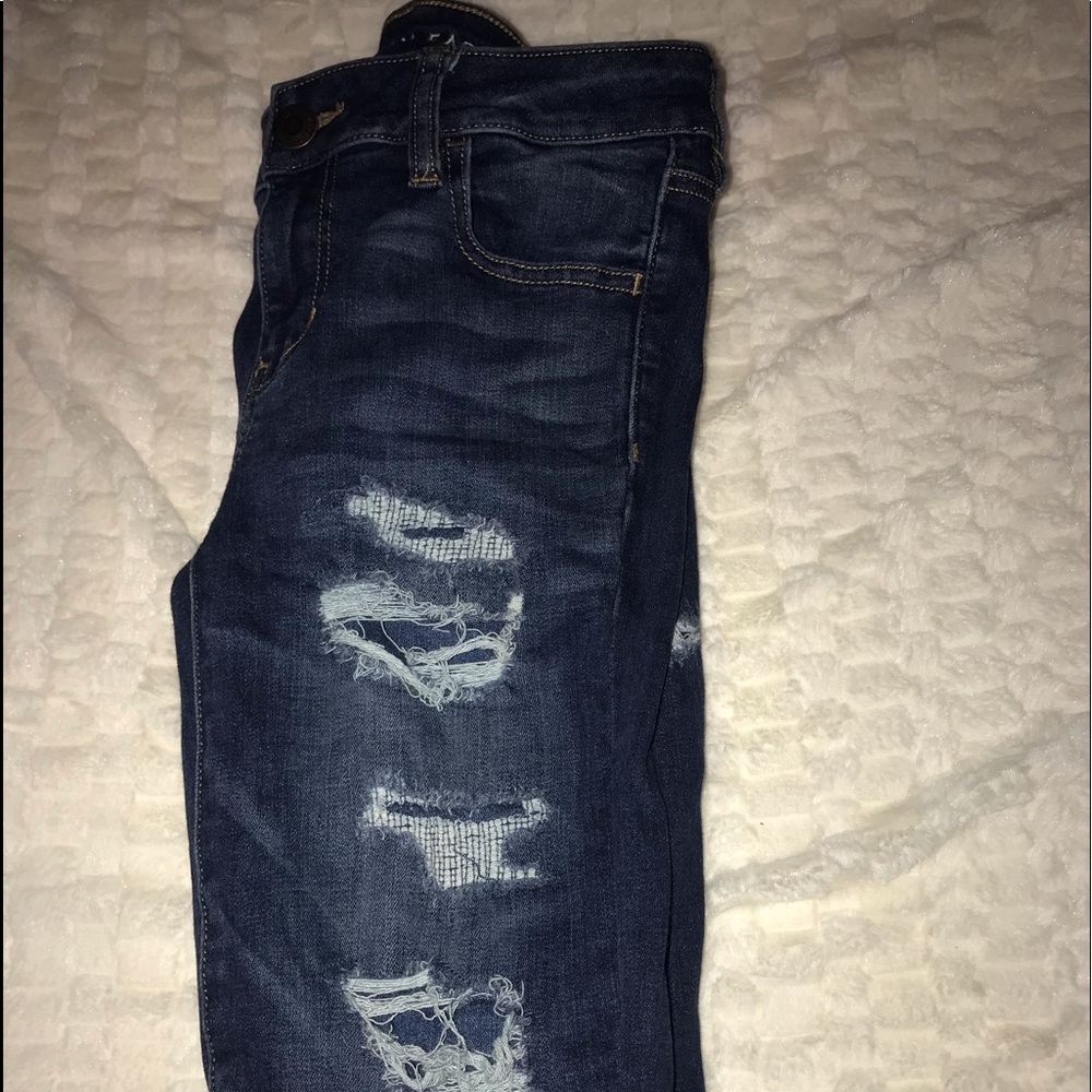 American Eagle ripped skinny jeans